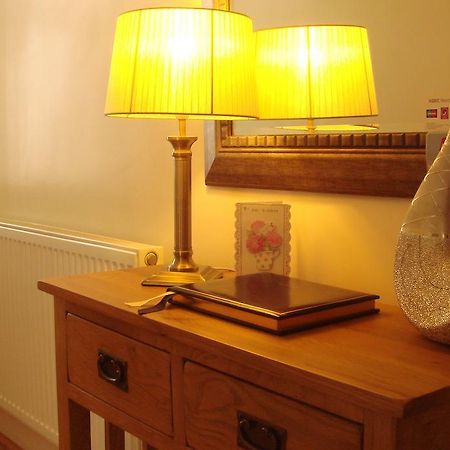Wendover Guest House ボルトン エクステリア 写真