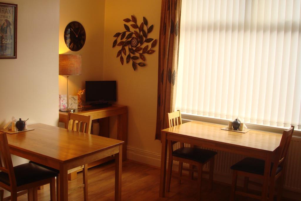 Wendover Guest House ボルトン エクステリア 写真