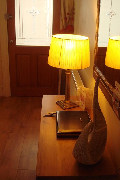 Wendover Guest House ボルトン エクステリア 写真
