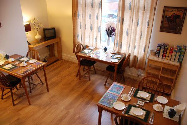 Wendover Guest House ボルトン エクステリア 写真